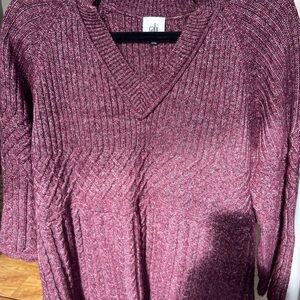 Women's V-Neck  Cabi. Sweater . Size large . Pretty cranberry color. Style 4066